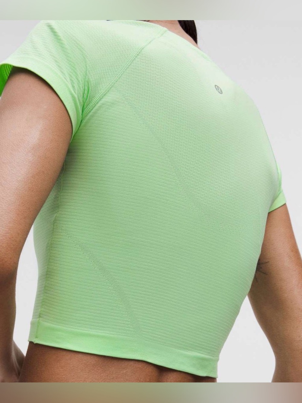 Lululemon Swiftly Tech Cropped Short-Sleeve Shirt 2.0
Citra Lime / Citra Lime